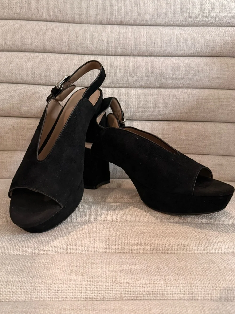 BRAND NEW Women's Aerosoles Cornelia Sandal, Sz 9